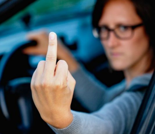 Aggressivo, passivo o assertivo, qual’è il tuo stile? Comunicazione aggressiva, passiva o assertiva